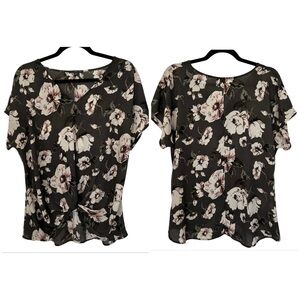 WEST KEI Woman’s Blouse Black/Off White Floral Tie Draped Front‎ Cap Sleeve L
